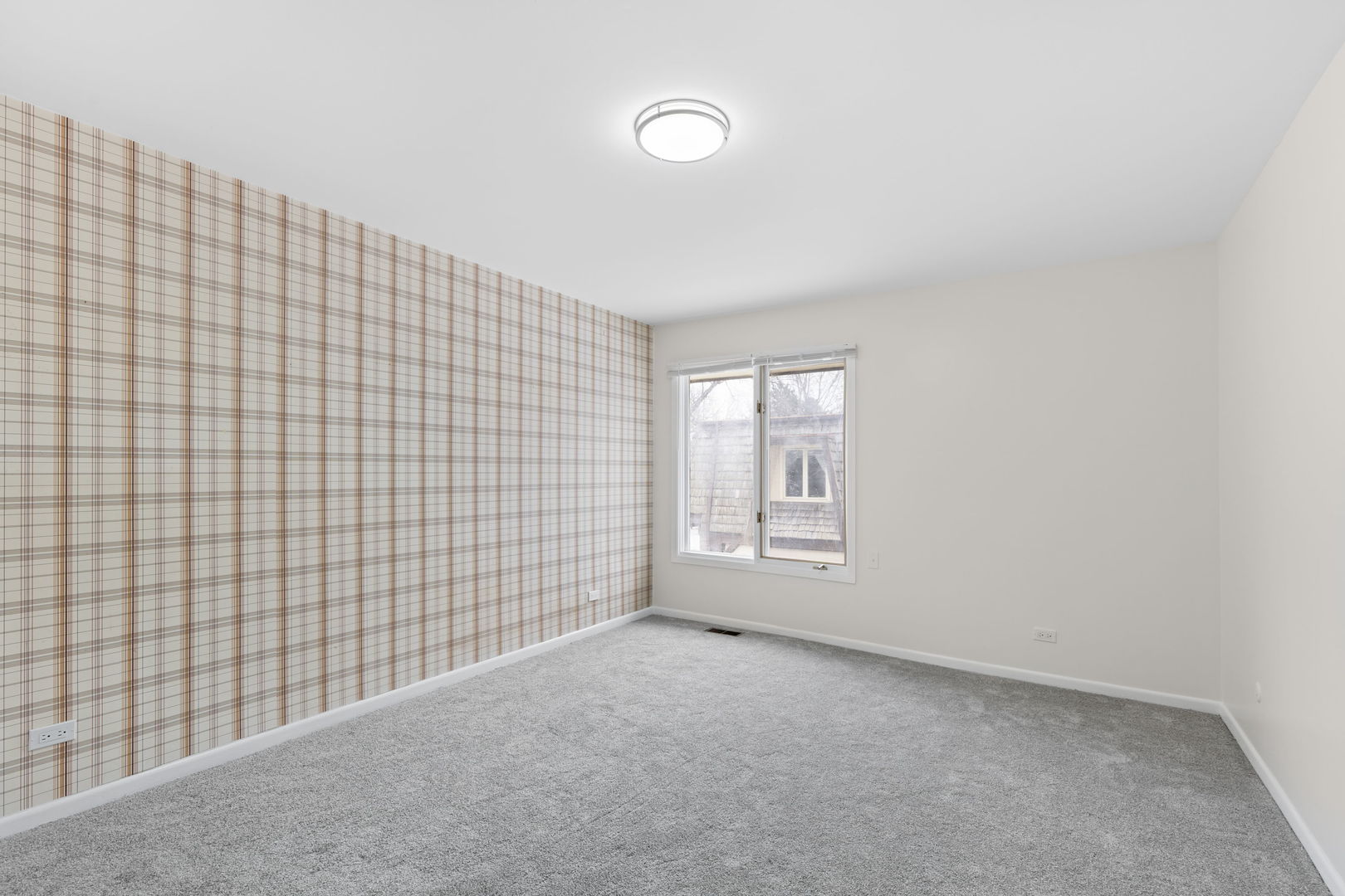 1571 Winnetka Road Glenview, IL 60025 - Photo 7 of 19