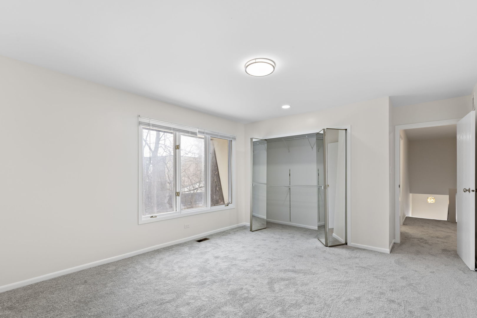 1571 Winnetka Road Glenview, IL 60025 - Photo 8 of 19