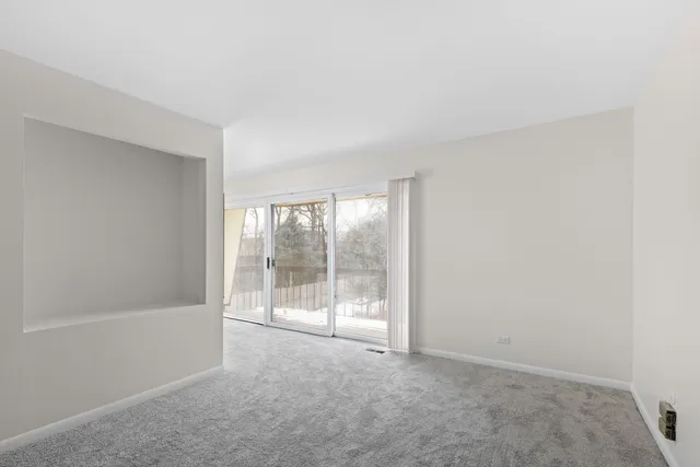 $449,500 | 1571 Winnetka Road, Glenview, IL 60025