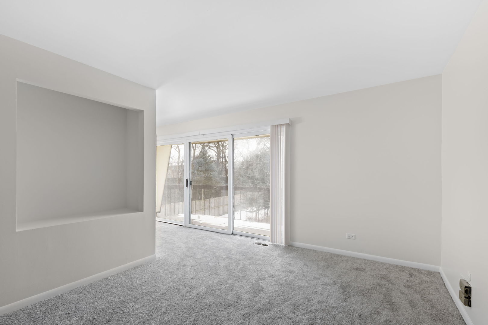 1571 Winnetka Road Glenview, IL 60025 - Photo 10 of 19