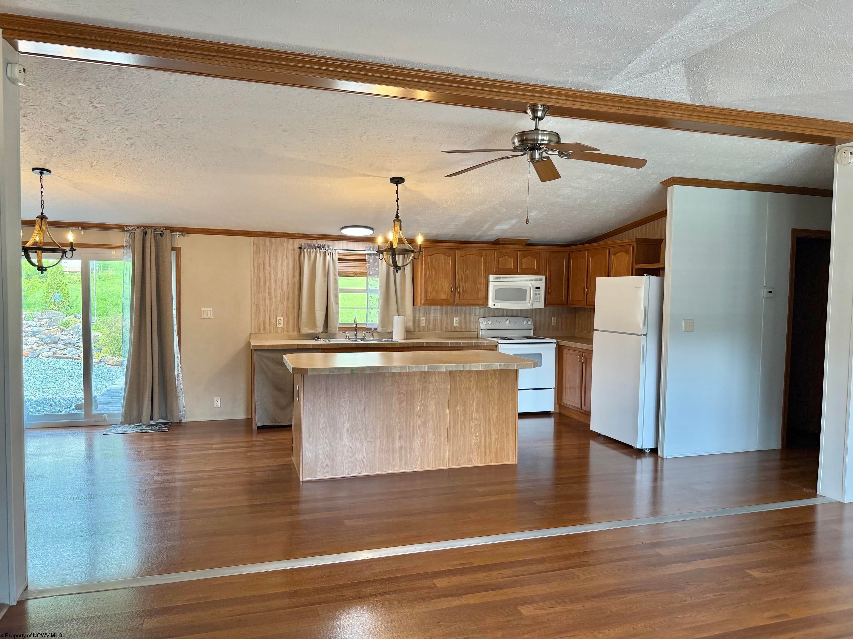 44 5th Street Hendricks, WV 26271 - Photo 7 of 39 Gallery Image 7