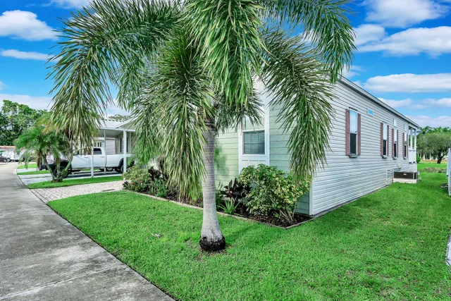 $170,000 | 124 Plantation Boulevard, Lake Worth, FL 33467