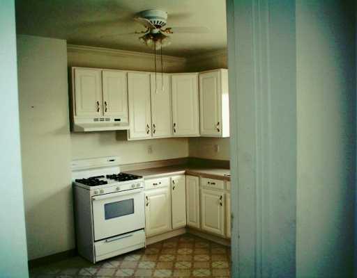 3069 Sylvan Road Ambridge, PA 15003 - Photo 3 of 6 Gallery Image 3