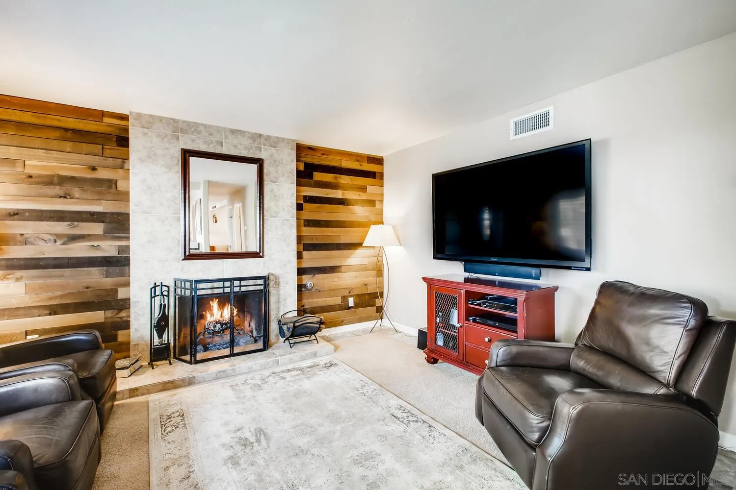 9340 Lake Hill Road Santee, CA 92071 - Photo 4 of 28 Gallery Image 4