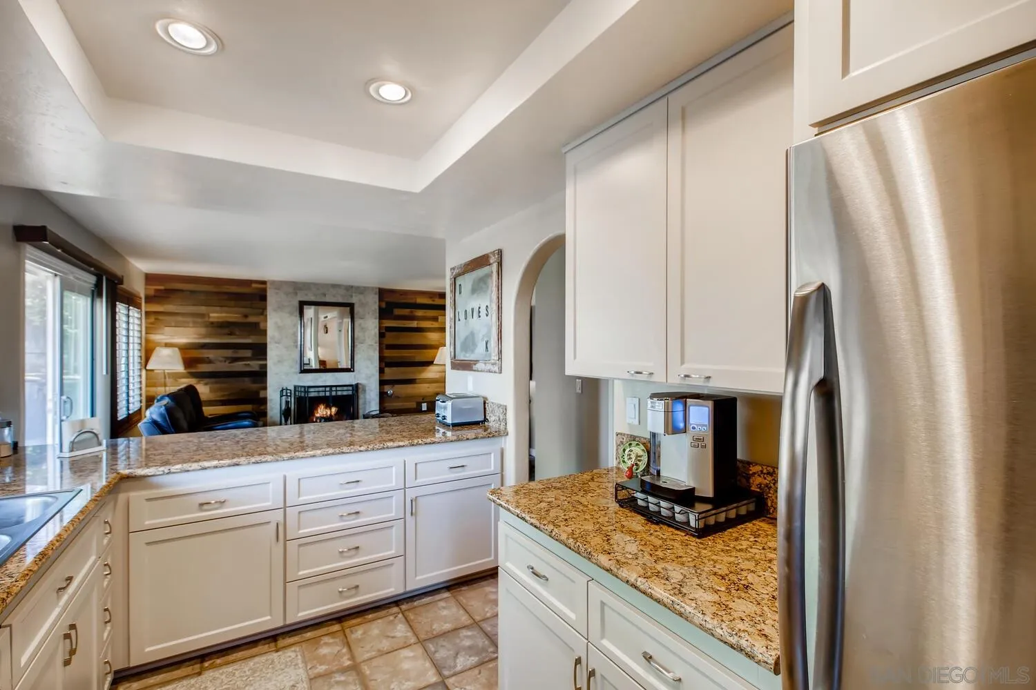 9340 Lake Hill Road Santee, CA 92071 - Photo 10 of 28 Gallery Image 10