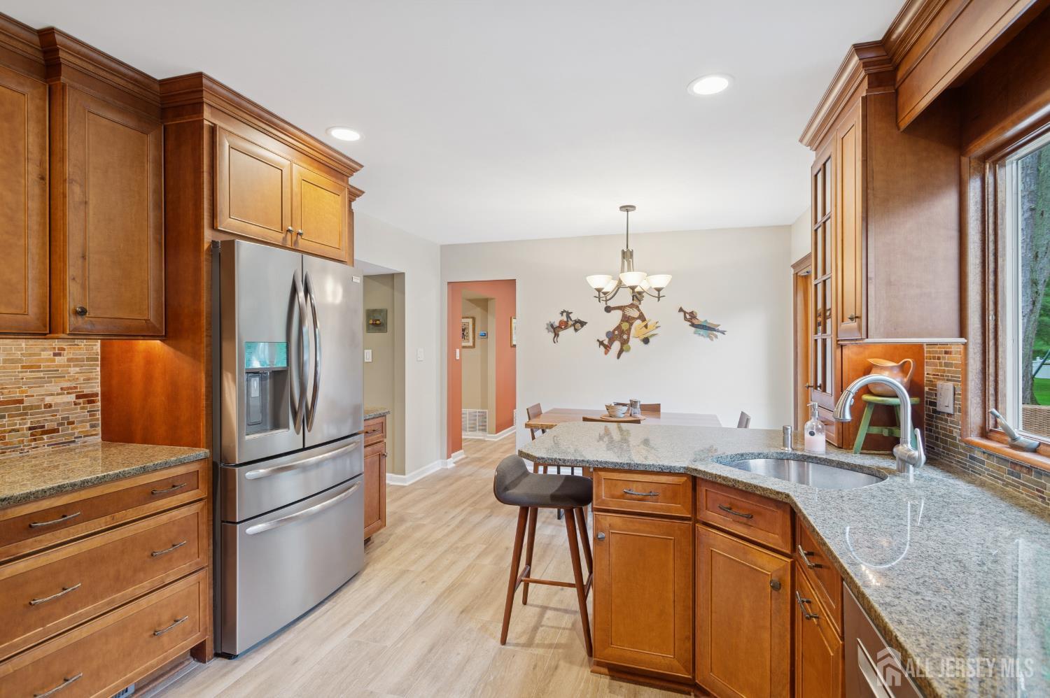 6 Steven Road Kendall Park, NJ 08824 - Photo 11 of 39 Gallery Image 11