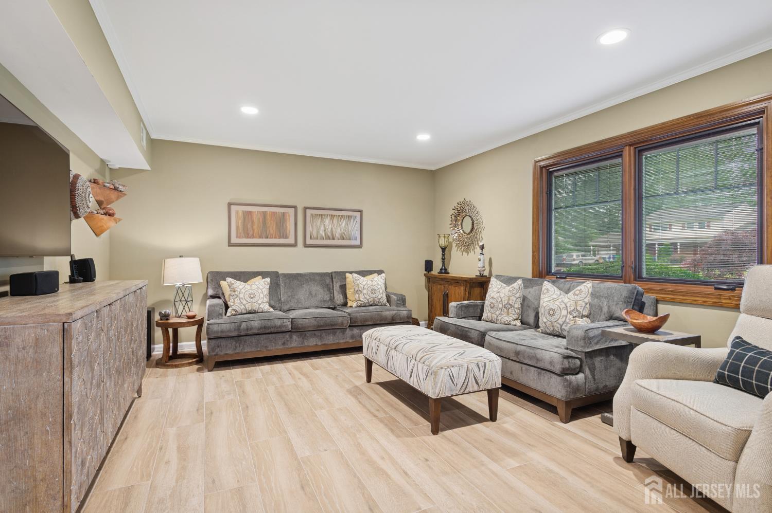 6 Steven Road Kendall Park, NJ 08824 - Photo 16 of 39 Gallery Image 16