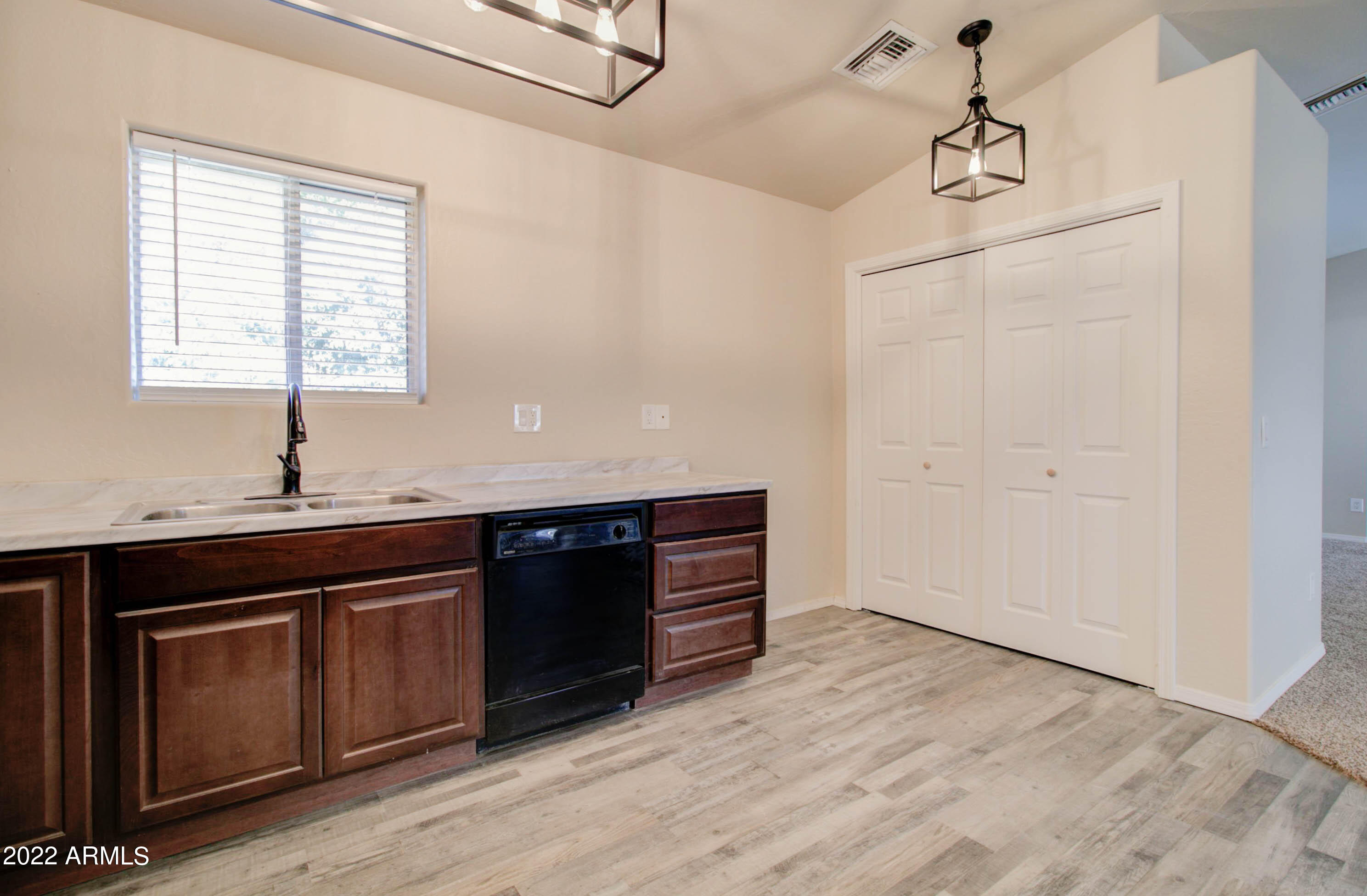 5755 North Laura Lane Rimrock, AZ 86335 - Photo 10 of 25 5755 N Laura Ln-10