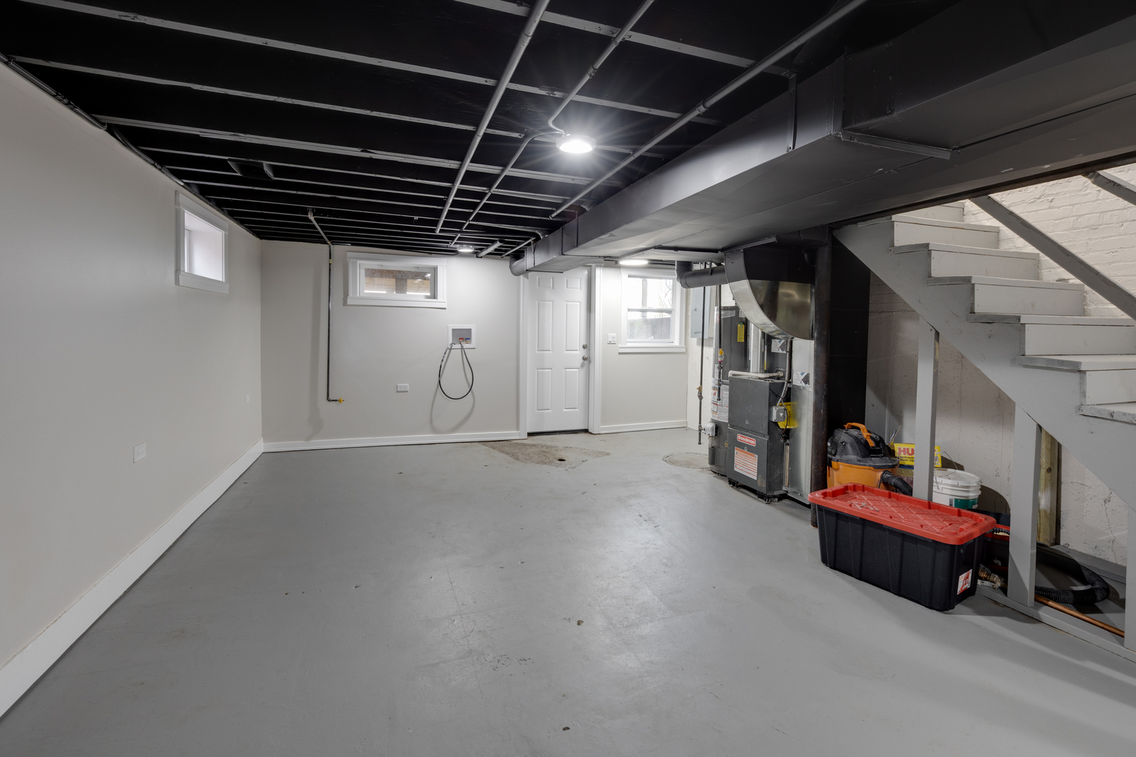 4134 South Michigan Avenue Chicago, IL 60653 - Photo 16 of 20 a view of room with gym equipment
