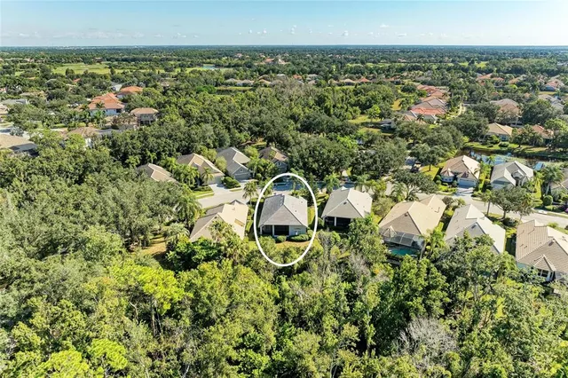 $565,000 | 6710 Pebble Beach Way, Lakewood Ranch, FL 34202