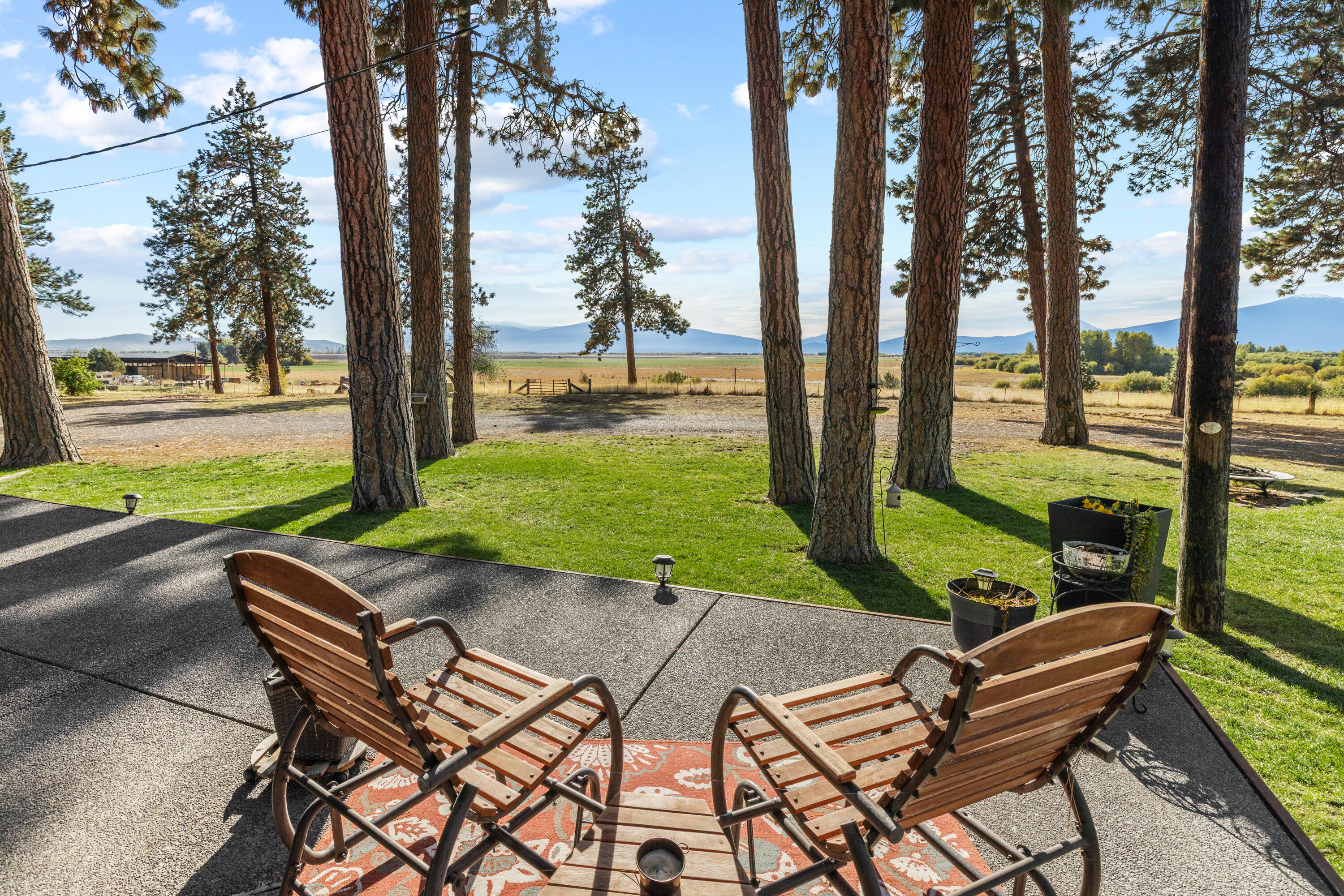 32486 Modoc Point Road Chiloquin, OR 97624 - Photo 9 of 135 32490 Modoc Point Rd-009