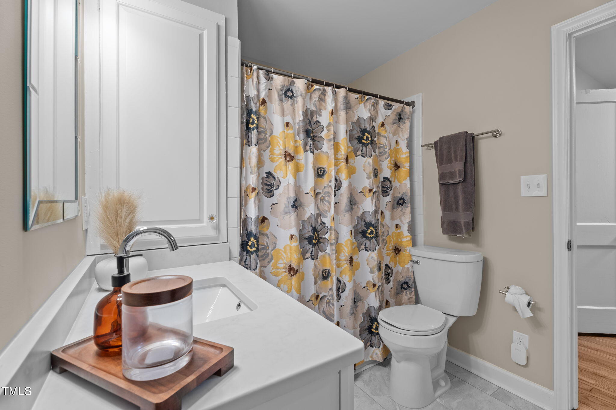 2918 Oberlin Road Raleigh, NC 27608 - Photo 15 of 26 18-web-or-mls-DSC05565 copy