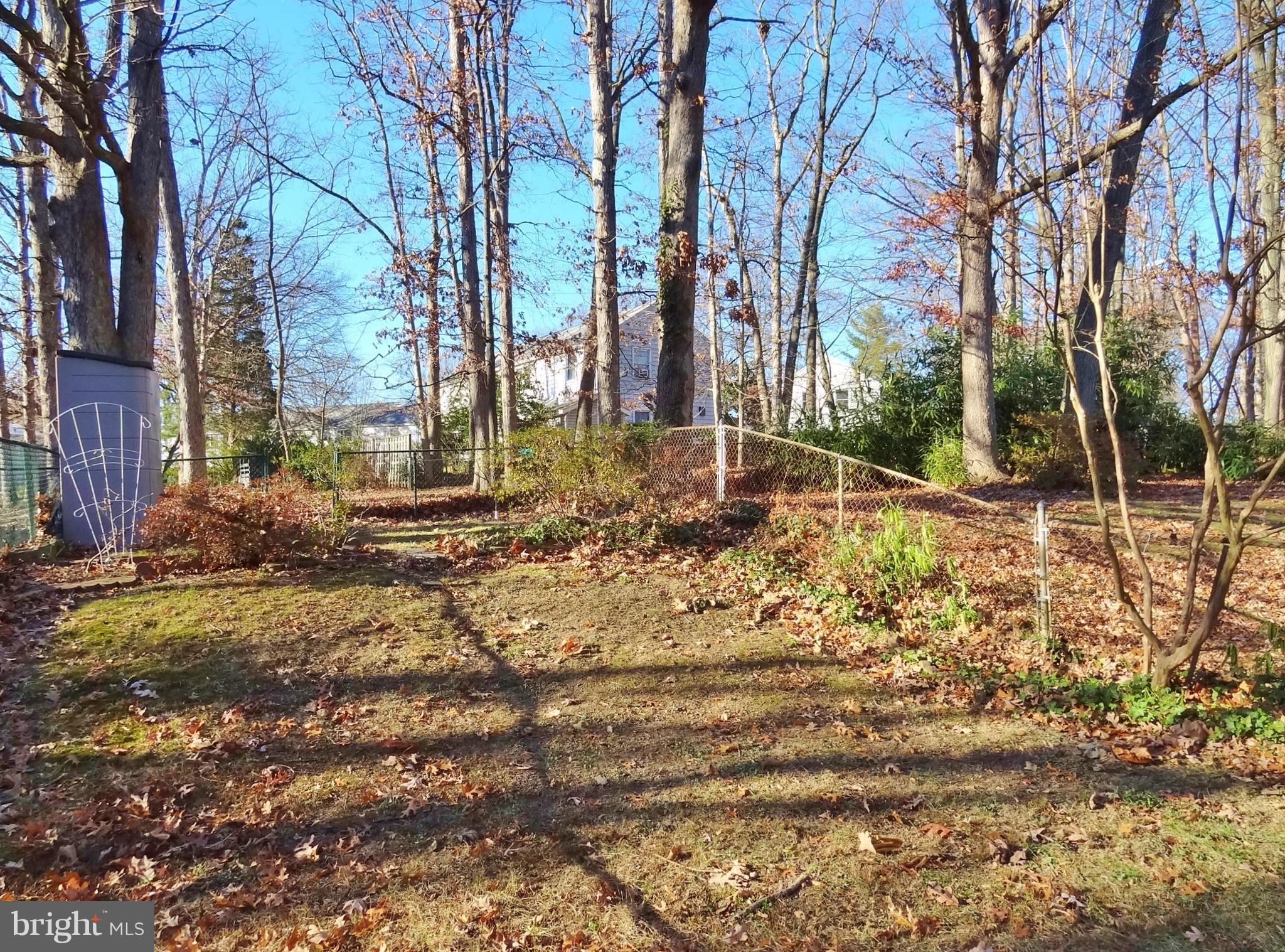 51 Ridge Road, Unit J Greenbelt, MD 20770 - Photo 4 of 7 Fence backyard with shed