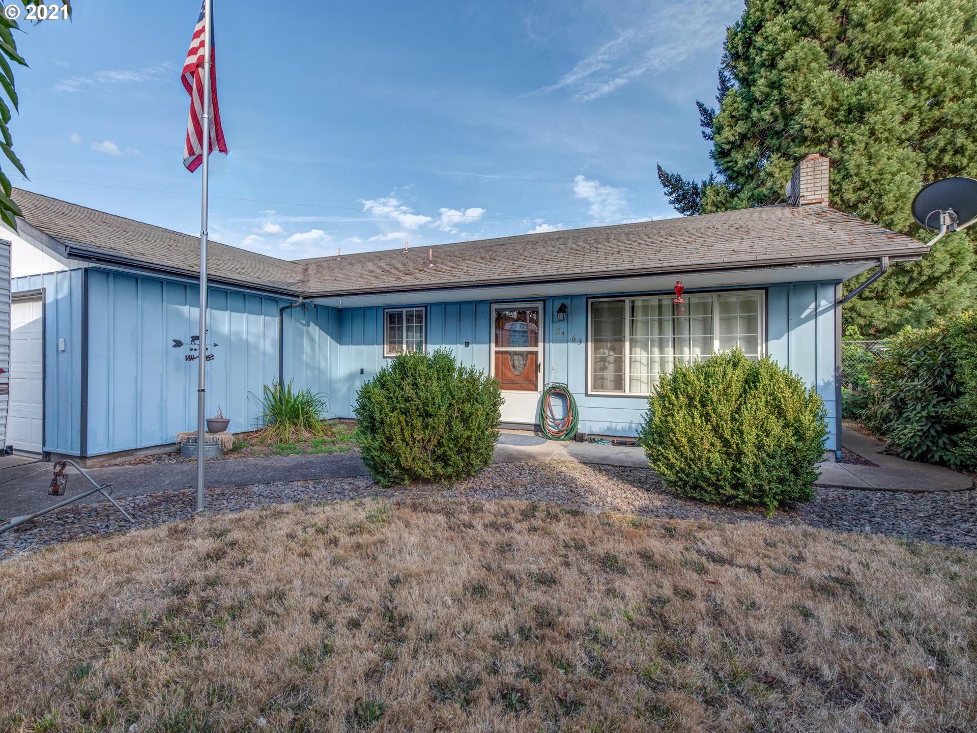 2463 34th Street Springfield, OR 97477 - Photo 1 of 21