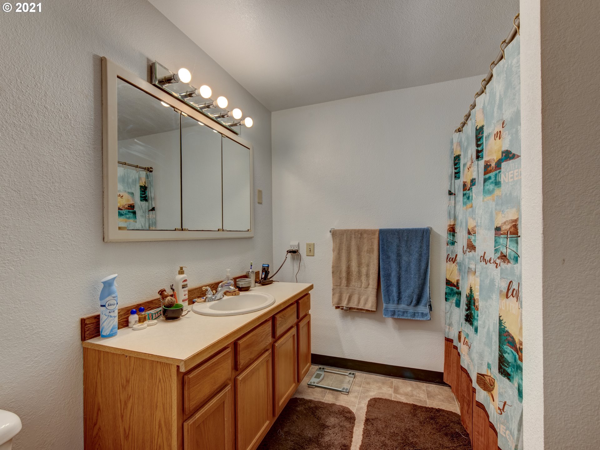 2463 34th Street Springfield, OR 97477 - Photo 11 of 21