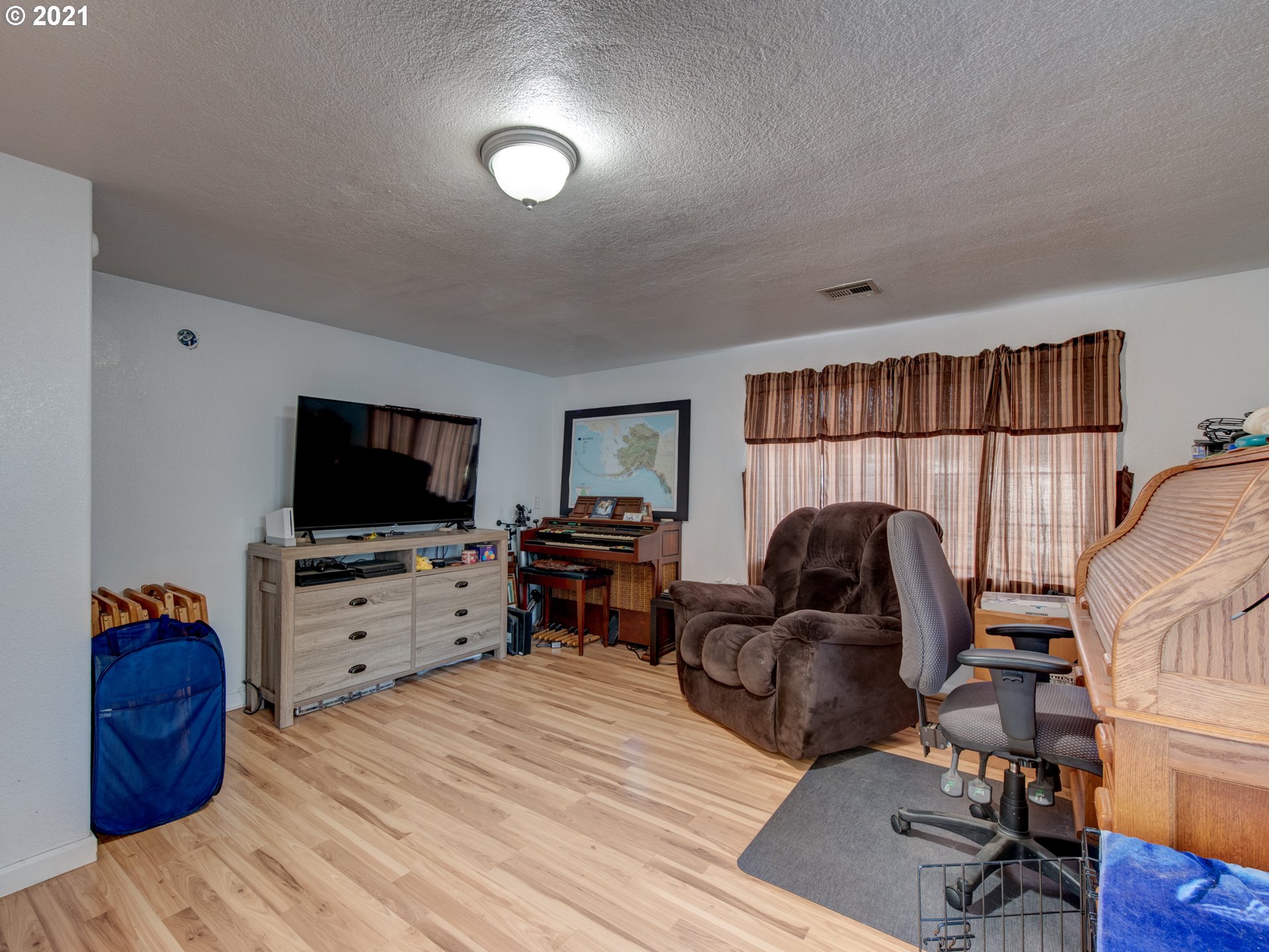 2463 34th Street Springfield, OR 97477 - Photo 14 of 21