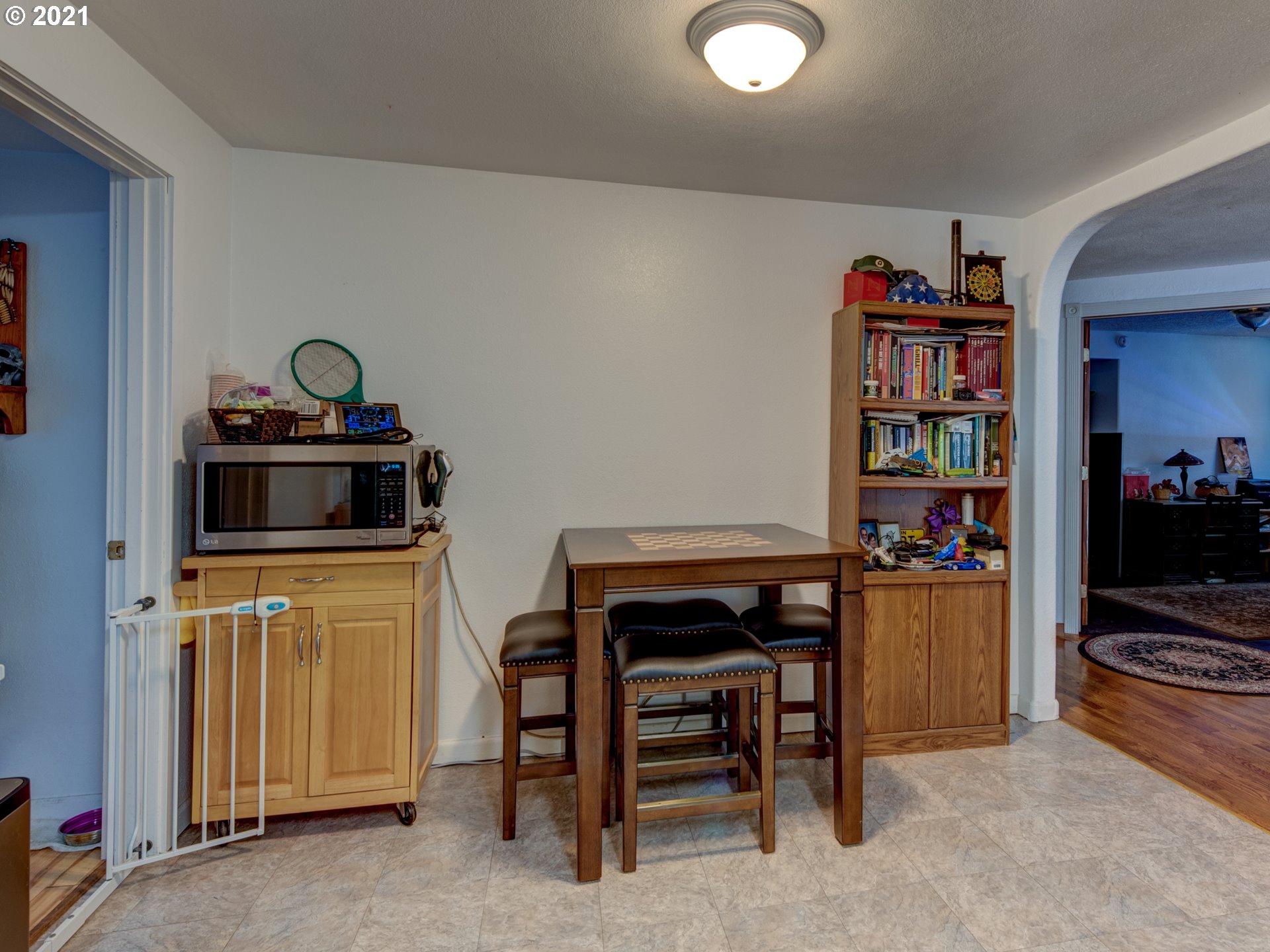 2463 34th Street Springfield, OR 97477 - Photo 8 of 21