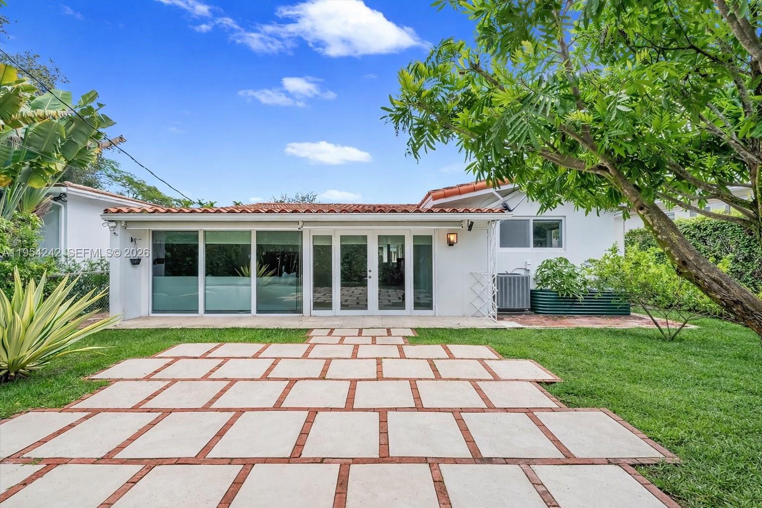 1200 El Rado Street Coral Gables, FL 33134 - Photo 19 of 25 Back Garden