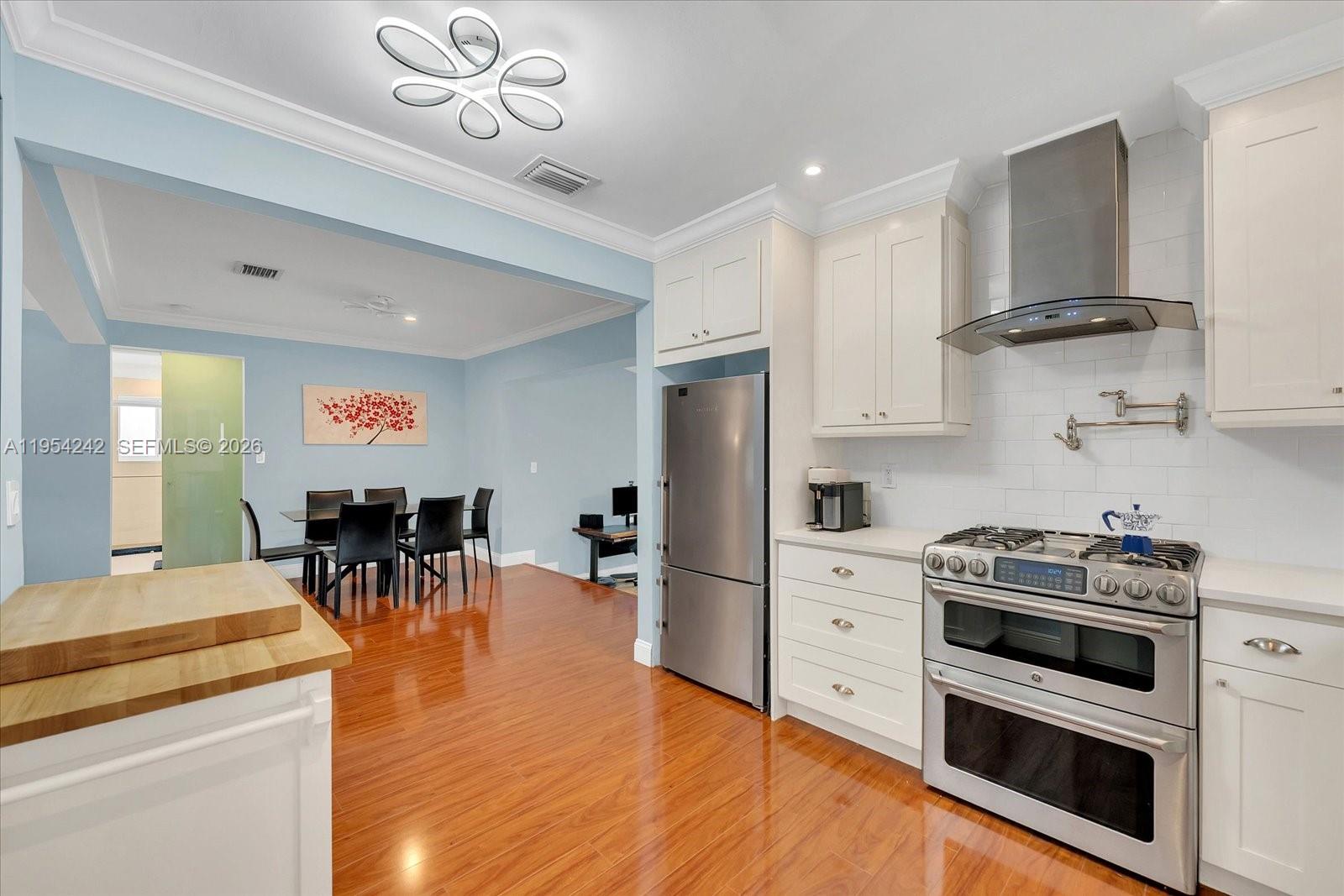 1200 El Rado Street Coral Gables, FL 33134 - Photo 6 of 25