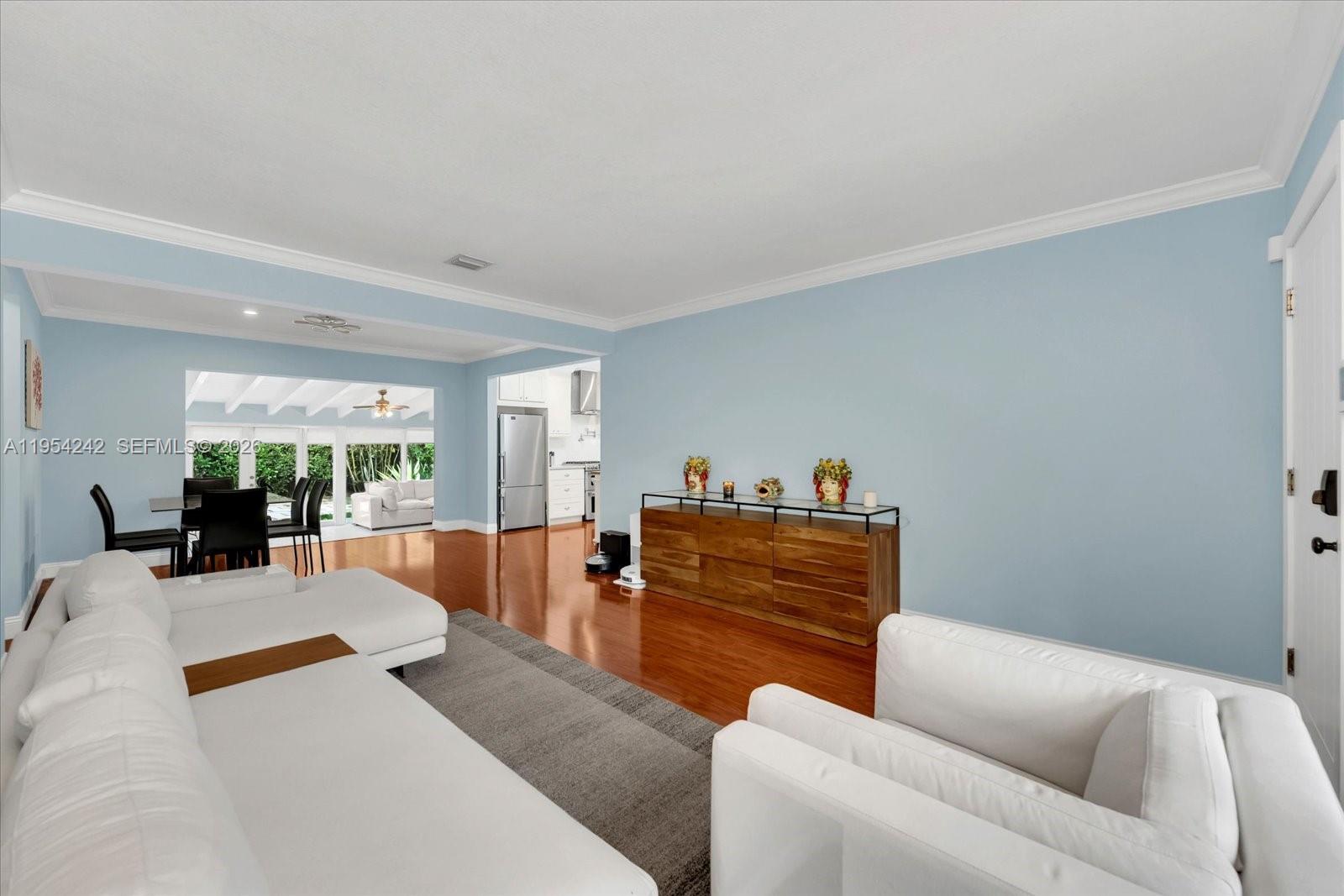 1200 El Rado Street Coral Gables, FL 33134 - Photo 9 of 25