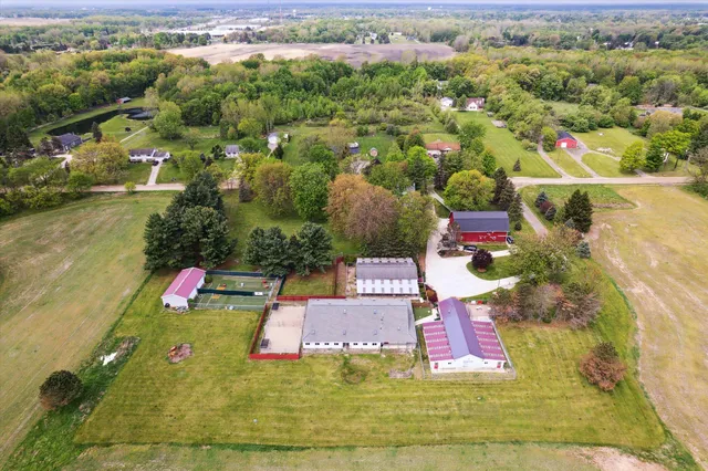 $1,300,000 | 3650 Hogback Road, Fowlerville, MI 48836