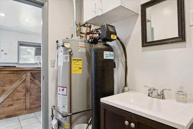 $1,300,000 | 3650 Hogback Road, Fowlerville, MI 48836