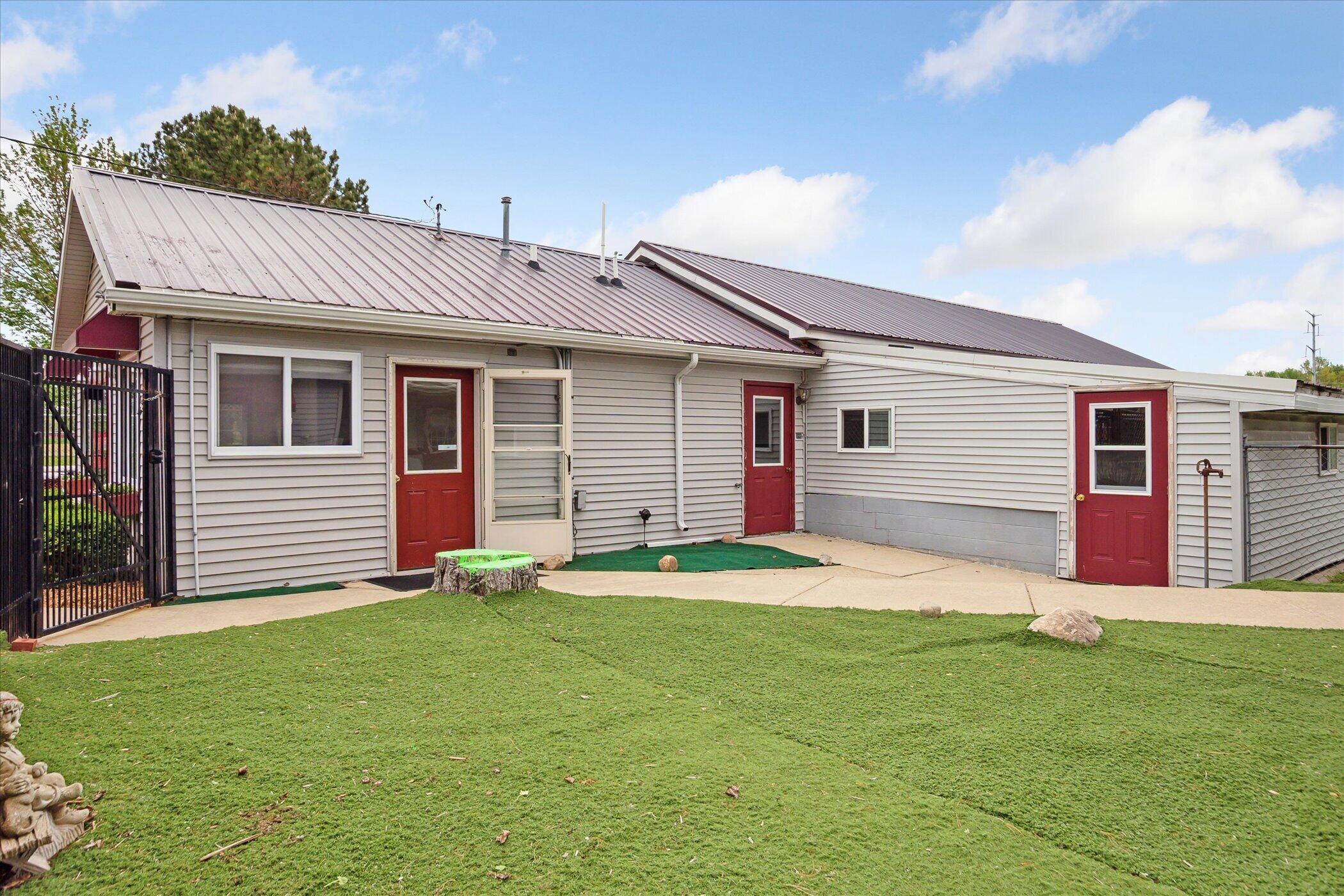 3650 Hogback Road Fowlerville, MI 48836 - Photo 5 of 111 080-3650-Hogback-Rd-Fowlerville-MI-48836