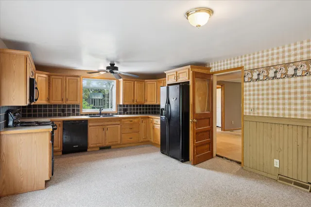 $1,300,000 | 3650 Hogback Road, Fowlerville, MI 48836