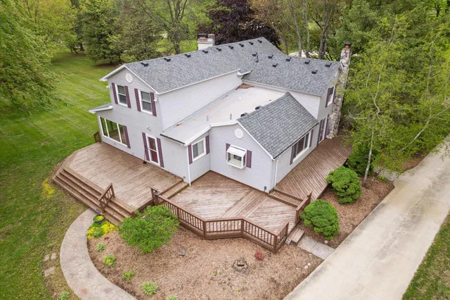 $1,300,000 | 3650 Hogback Road, Fowlerville, MI 48836