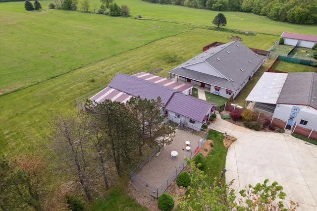 $1,300,000 | 3650 Hogback Road, Fowlerville, MI 48836