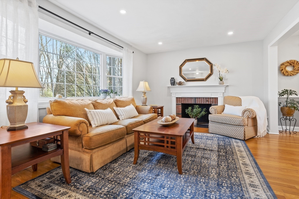 16 Juniper Ridge Road Acton, MA 01720 - Photo 9 of 42 Gallery Image 9
