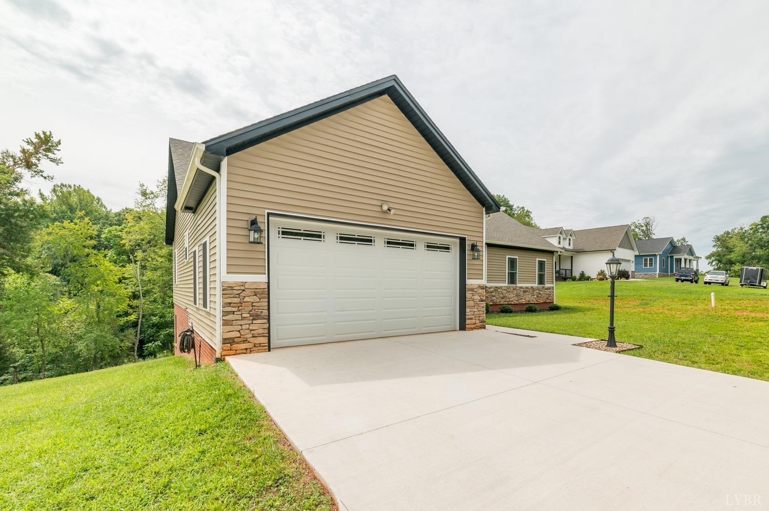 3662 Coffee Road Lynchburg, VA 24503 - Photo 47 of 55 Gallery Image 47