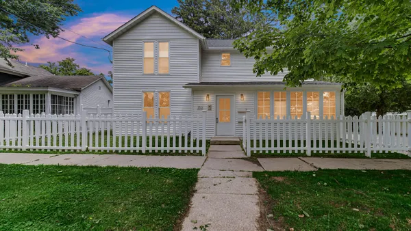 $1,540 | 353 Morgan Boulevard, Unit 3, Valparaiso, IN 46383