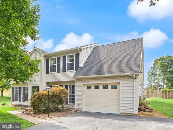 $549,000 | 5793 Rockcliff Lane, Woodbridge, VA 22193