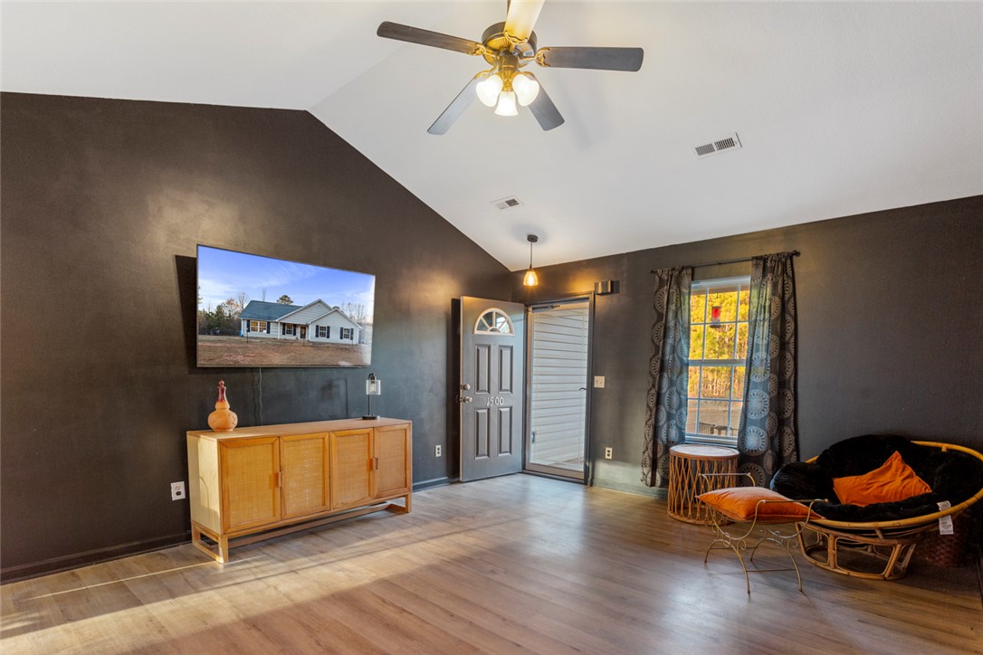 1500 Ballenger Road Gray Court, SC 29645 - Photo 11 of 23