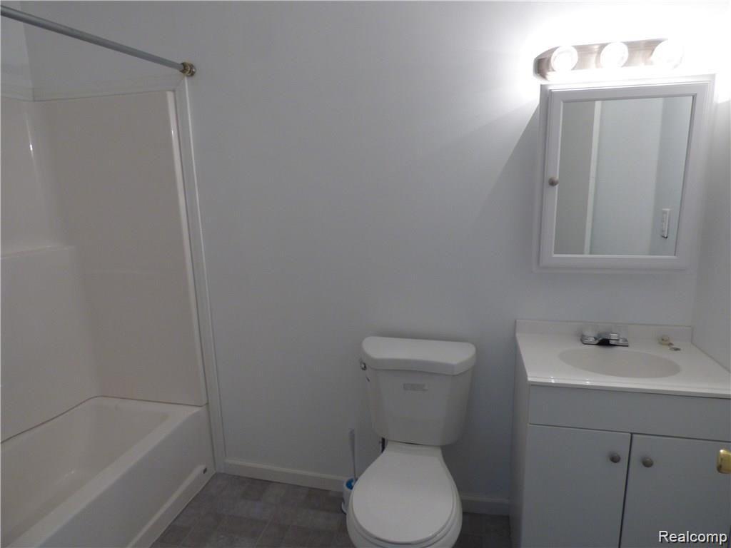 43083 Mound Road Sterling Heights, MI 48314 - Photo 6 of 15