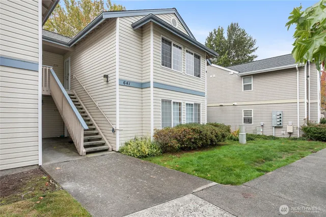 $305,000 | 641 West Horton Way, Unit 230, Bellingham, WA 98226