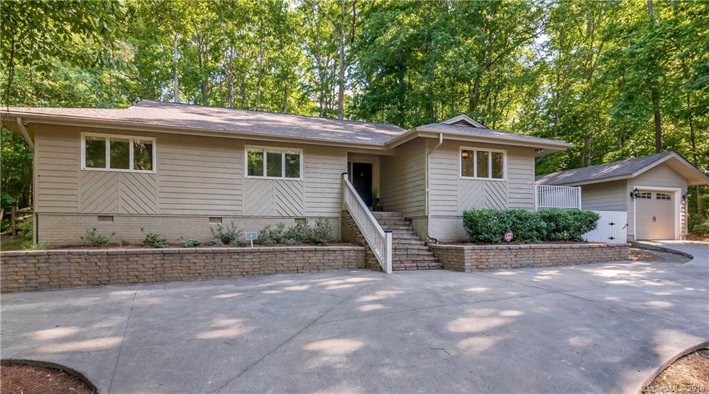 8 Tanglewood Road Clover, SC 29710 - Photo 1 of 30 Gallery Image 1