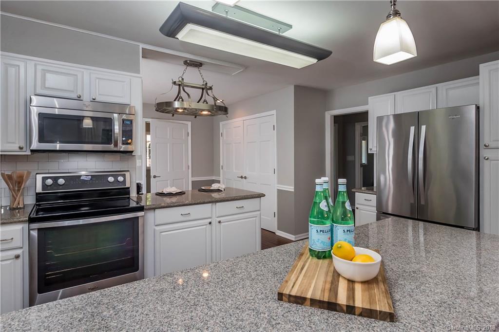 8 Tanglewood Road Clover, SC 29710 - Photo 3 of 30 Gallery Image 3