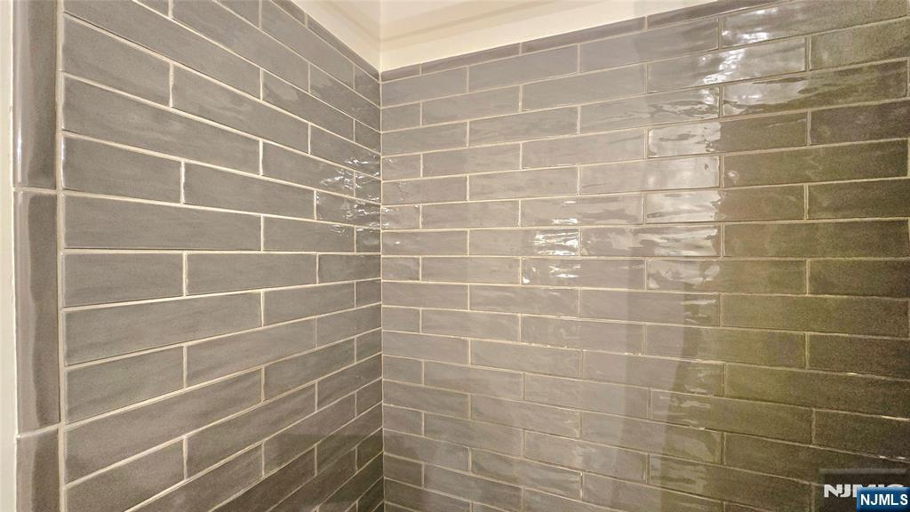 290 Hoover Bloomfield, NJ 07003 - Photo 15 of 18