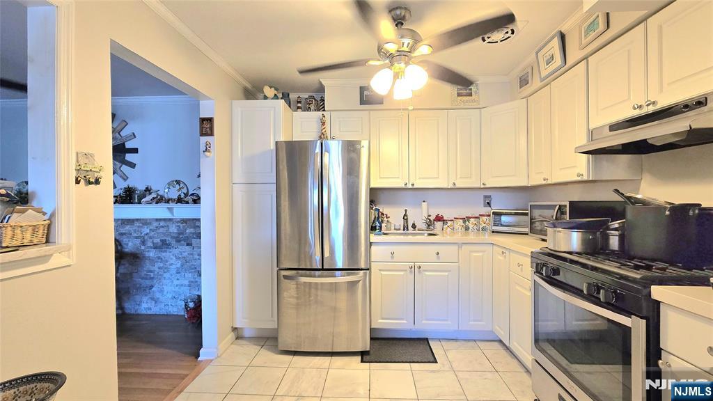 290 Hoover Bloomfield, NJ 07003 - Photo 3 of 18
