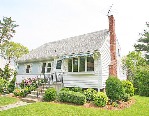 10 Hartford Road Arlington, MA 02474 - Photo 2 of 26