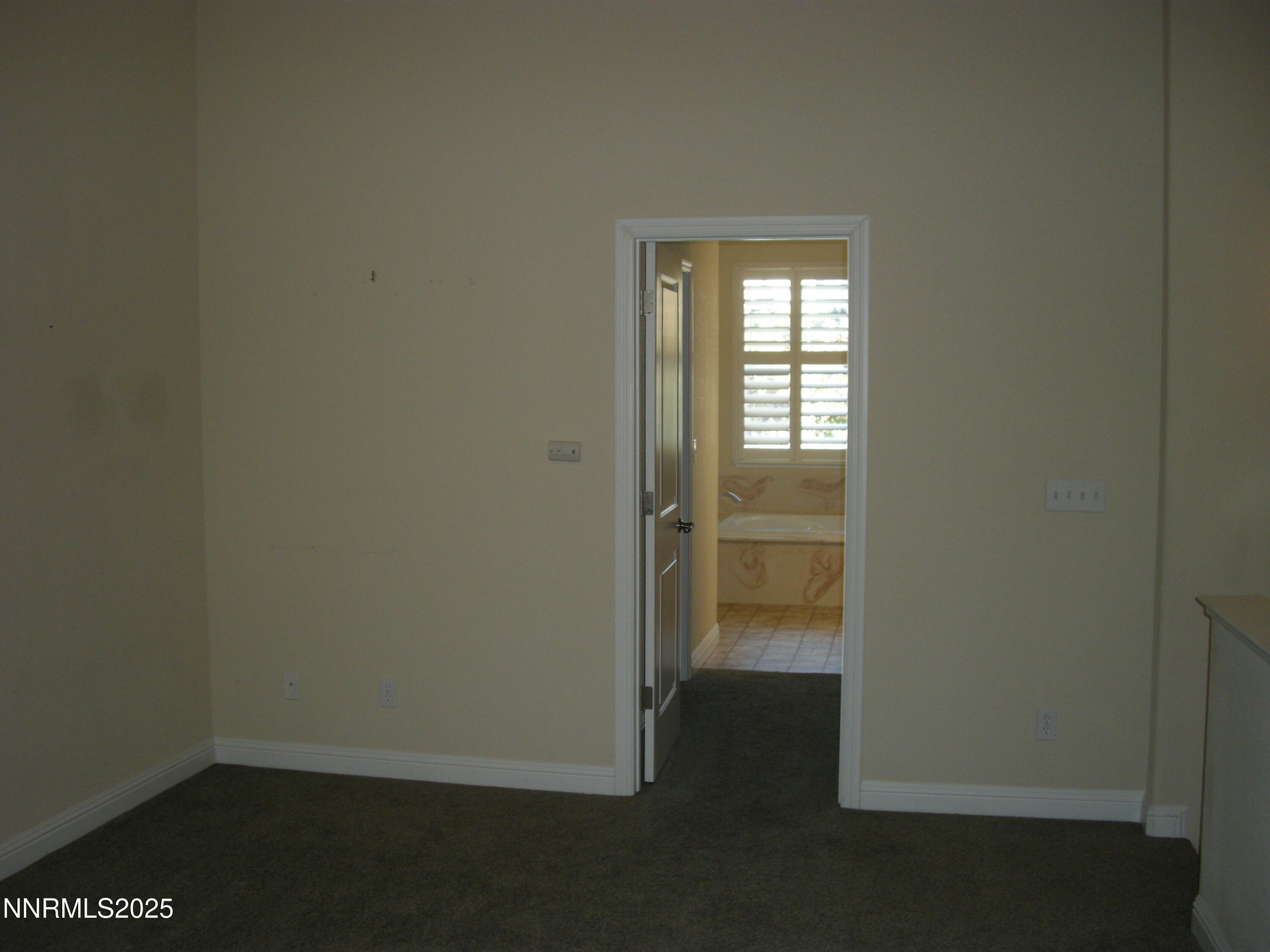 2640 Dana Kristin Lane Reno, NV 89503 - Photo 17 of 24 an empty room with windows