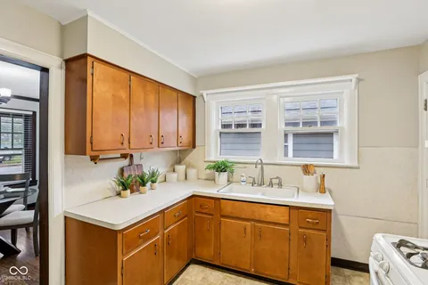 $160,000 | 1612 East 46th Street, Indianapolis, IN 46205