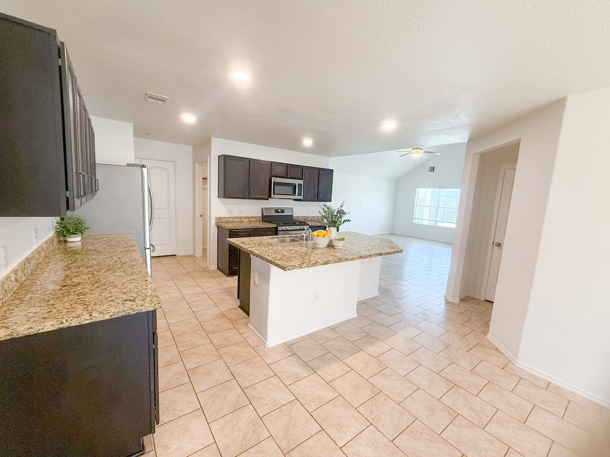 23319 Robbers Nest Drive Spring, TX 77373 - Photo 6 of 42