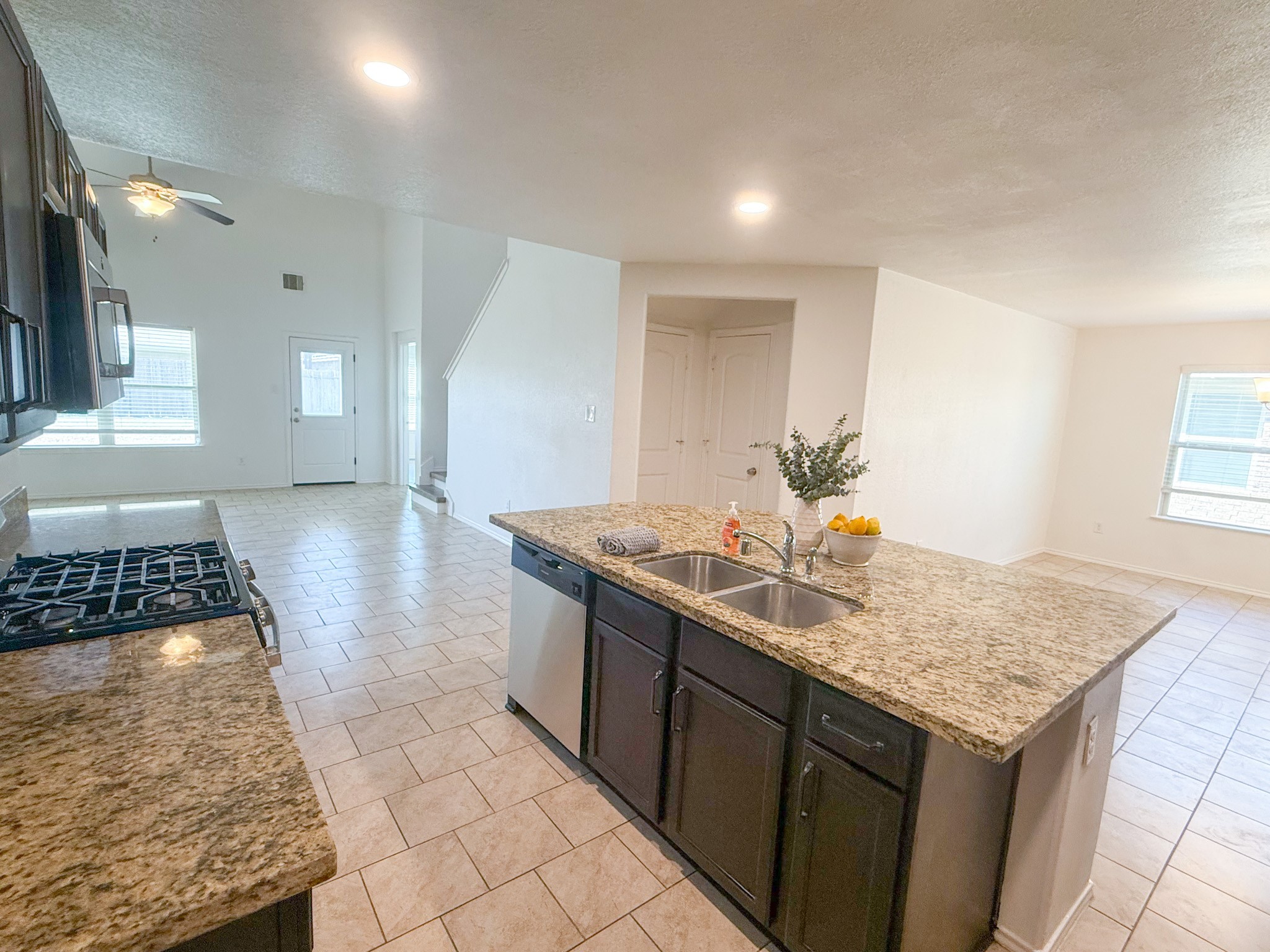 23319 Robbers Nest Drive Spring, TX 77373 - Photo 10 of 42