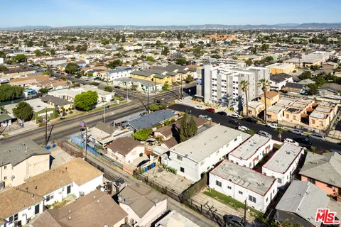 $1,345,000 | 732 West 76th Street, Los Angeles, CA 90003