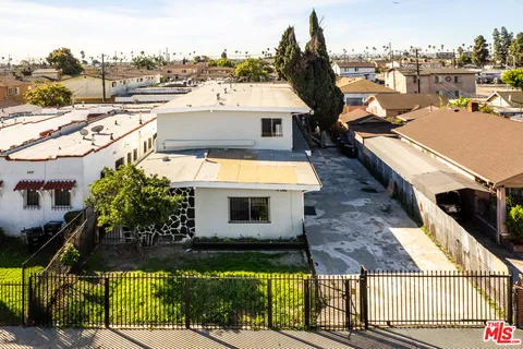 $1,345,000 | 732 West 76th Street, Los Angeles, CA 90003