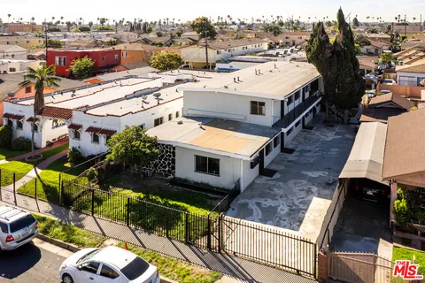 $1,345,000 | 732 West 76th Street, Los Angeles, CA 90003
