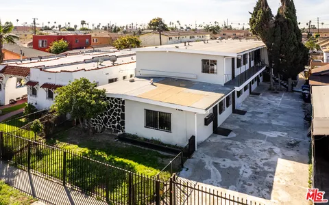 $1,345,000 | 732 West 76th Street, Los Angeles, CA 90003